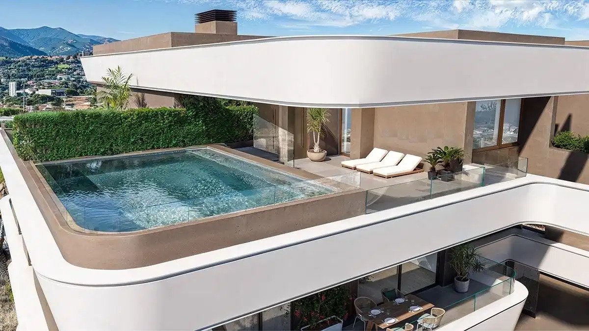 3-Bedroom, 2-Bathroom Contemporary Apartments with Rooftop Pool in Las Mesas, Estepona