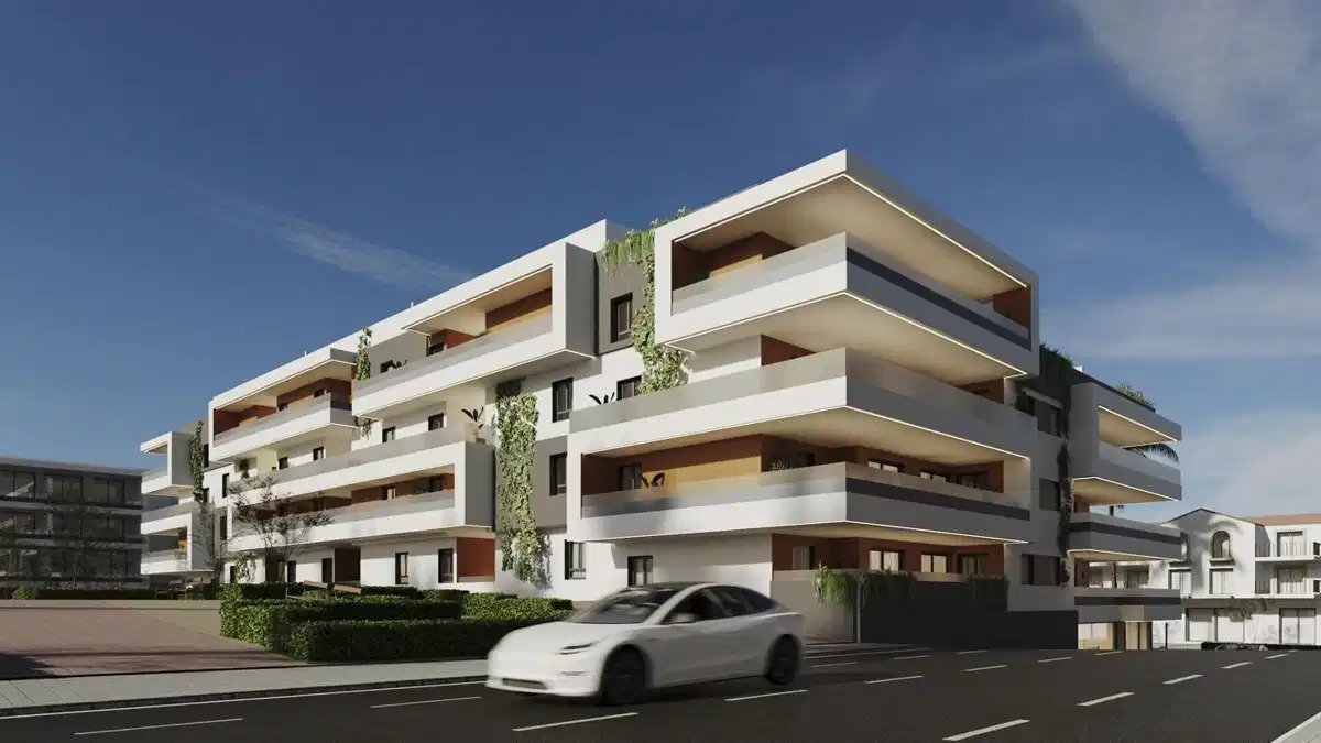 3-Bedroom, 2-Bathroom Penthouse with Expansive Terraces and Sea Views in Costa del Sol
