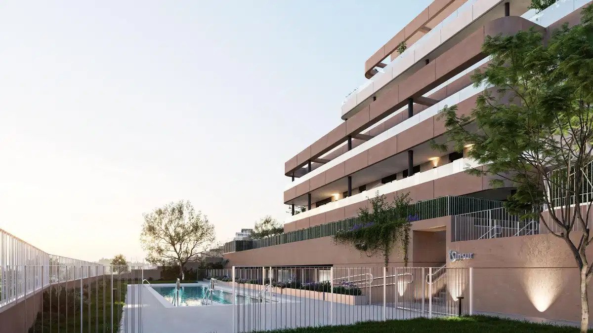 1-Bedroom, 1-Bathroom Penthouse with Sea and Golf Views in Estepona Golf