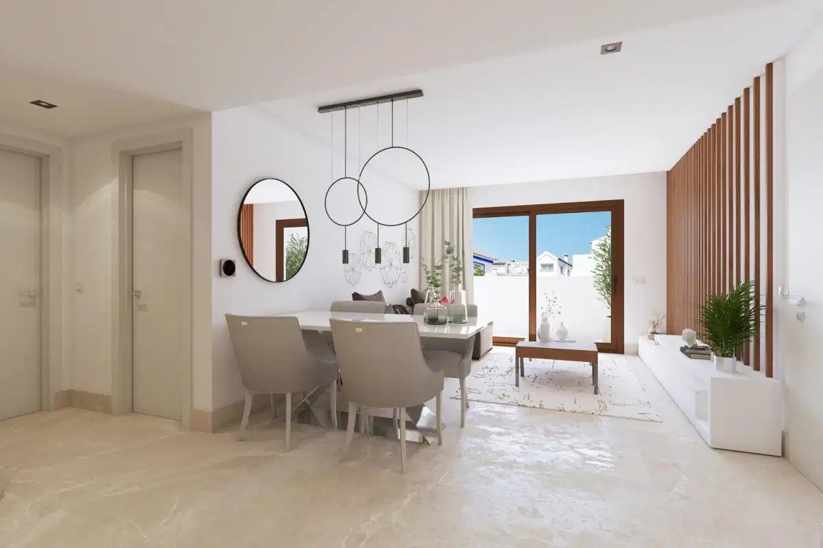 2-Bedroom, 2-Bathroom Apartment with Rooftop Pool and Mountain Views in Central Benahavís