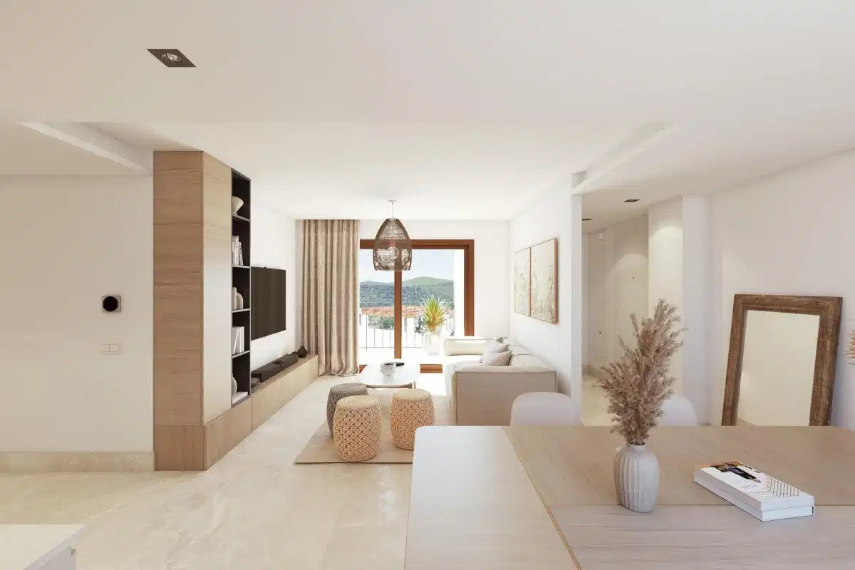 2-Bedroom, 2-Bathroom Apartment with Rooftop Pool and Mountain Views in Central Benahavís