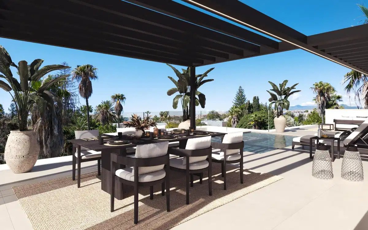 4-Bedroom, 5-Bathroom Villa with Contemporary Elegance in Marbella