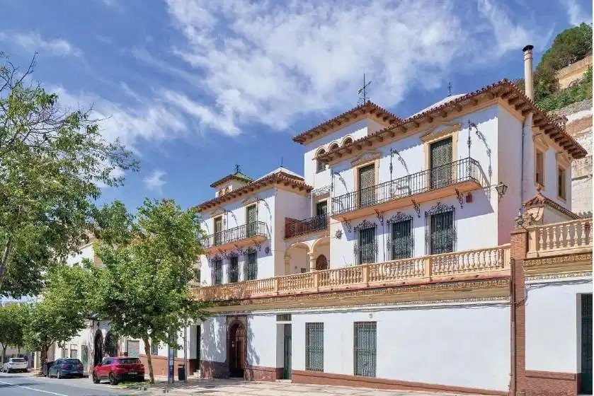 2-Bedroom, 2-Bathroom Modern Luxury Apartment in Historic El Limonar, Malaga