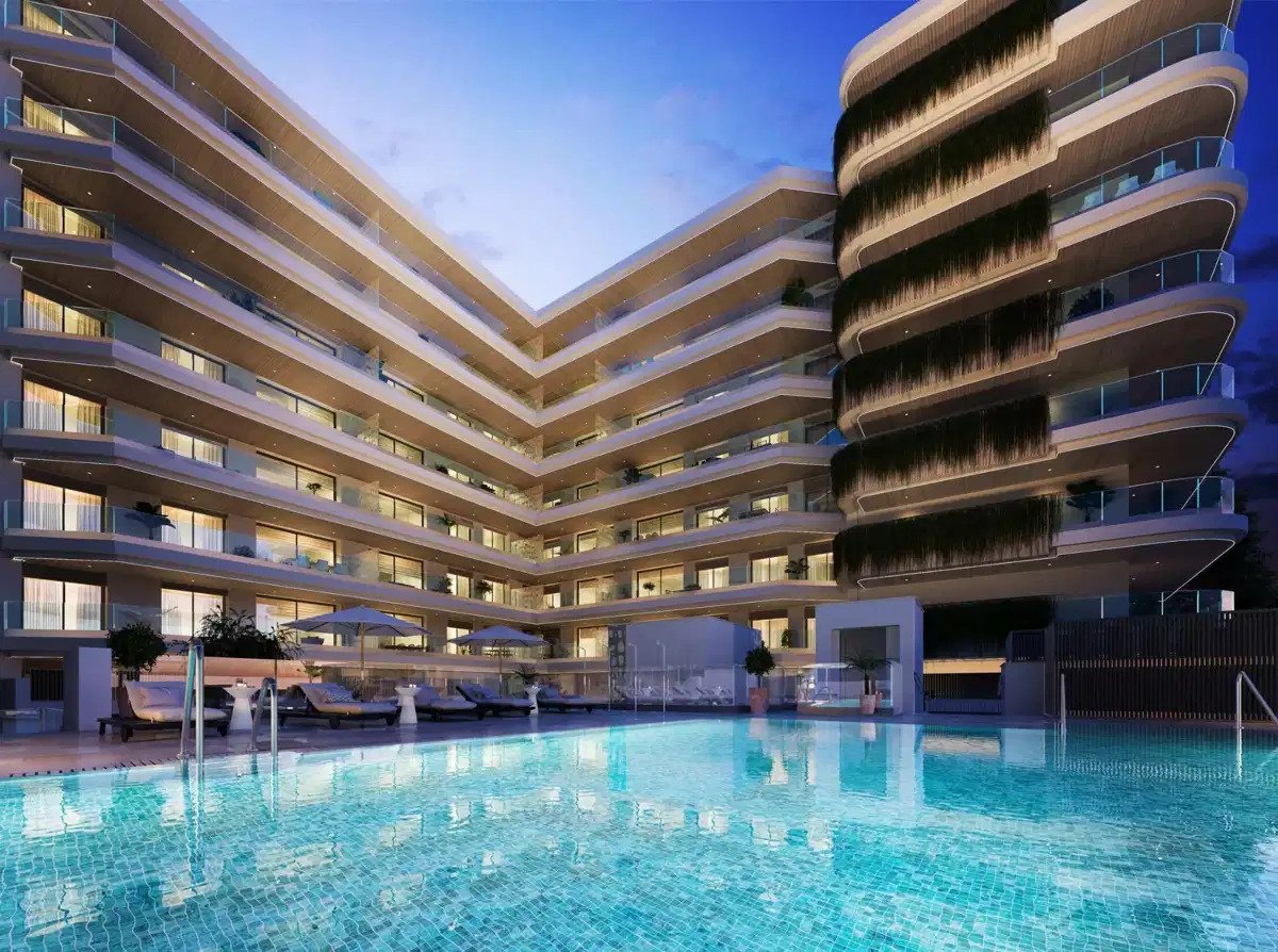 2-Bedroom, 2-Bathroom Apartment with Exceptional Amenities in Central Fuengirola
