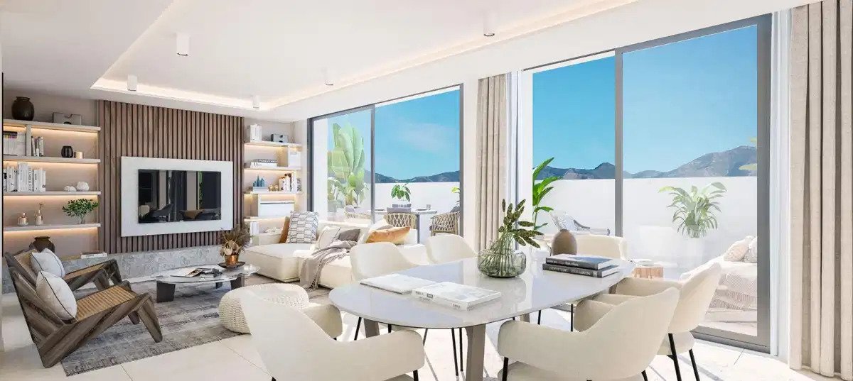 2-Bedroom, 2-Bathroom Apartment with Exceptional Amenities in Central Fuengirola