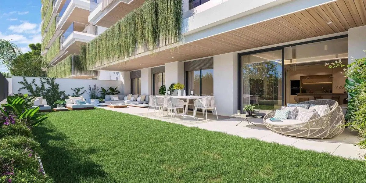 2-Bedroom, 2-Bathroom Apartment with Exceptional Amenities in Central Fuengirola