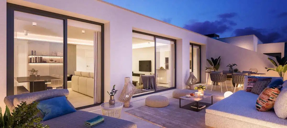 2-Bedroom, 2-Bathroom Apartment with Exceptional Amenities in Central Fuengirola