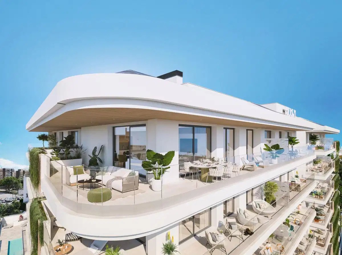 2-Bedroom, 2-Bathroom Apartment with Exceptional Amenities in Central Fuengirola