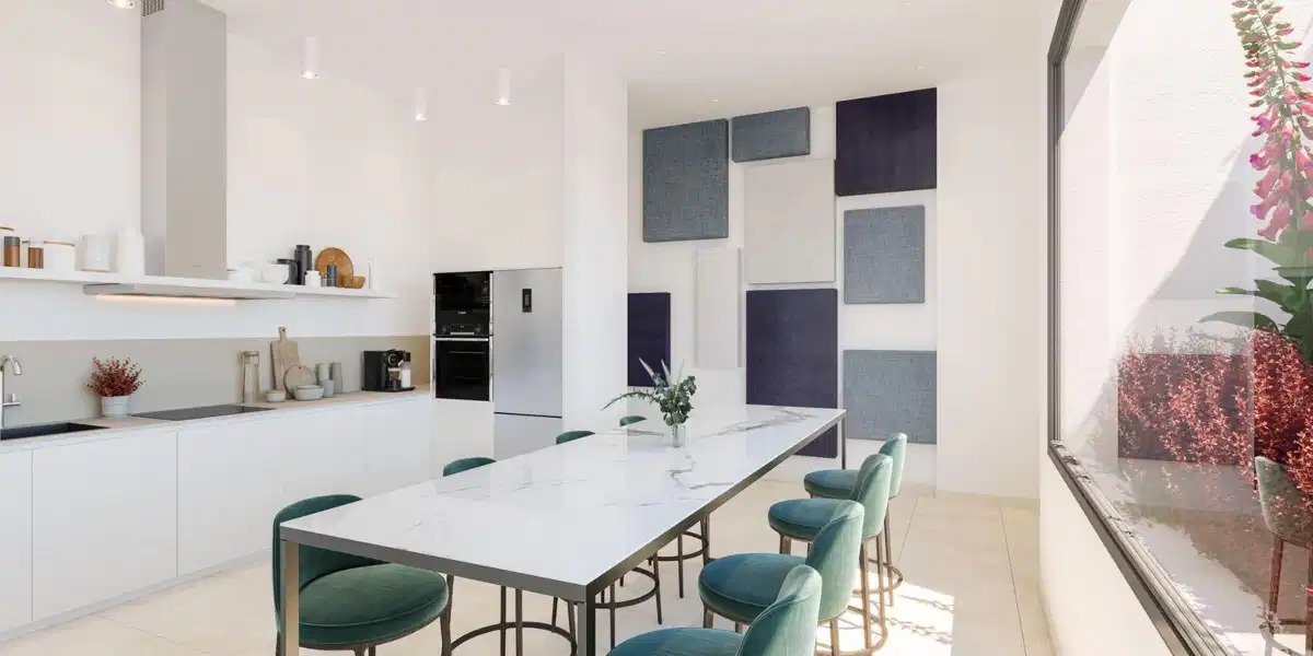 2-Bedroom, 2-Bathroom Apartment with Exceptional Amenities in Central Fuengirola