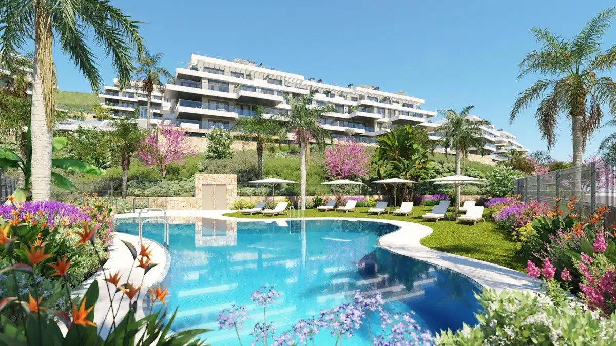 2-Bedroom, 2-Bathroom Apartment with Expansive Terraces and Sea Views in Calanova Golf, Mijas