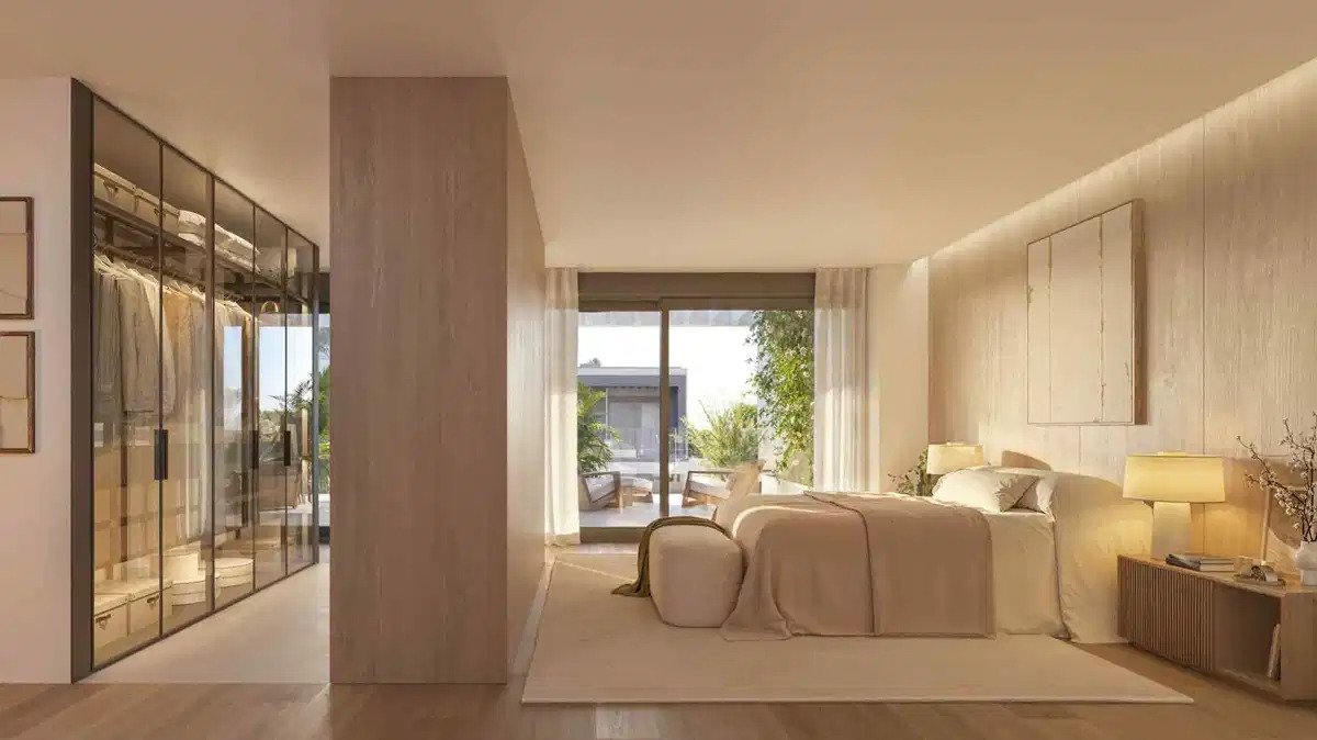 2-Bedroom, 2-Bathroom Apartment with Panoramic Sea and Mountain Views in Nueva Andalucía, Marbella
