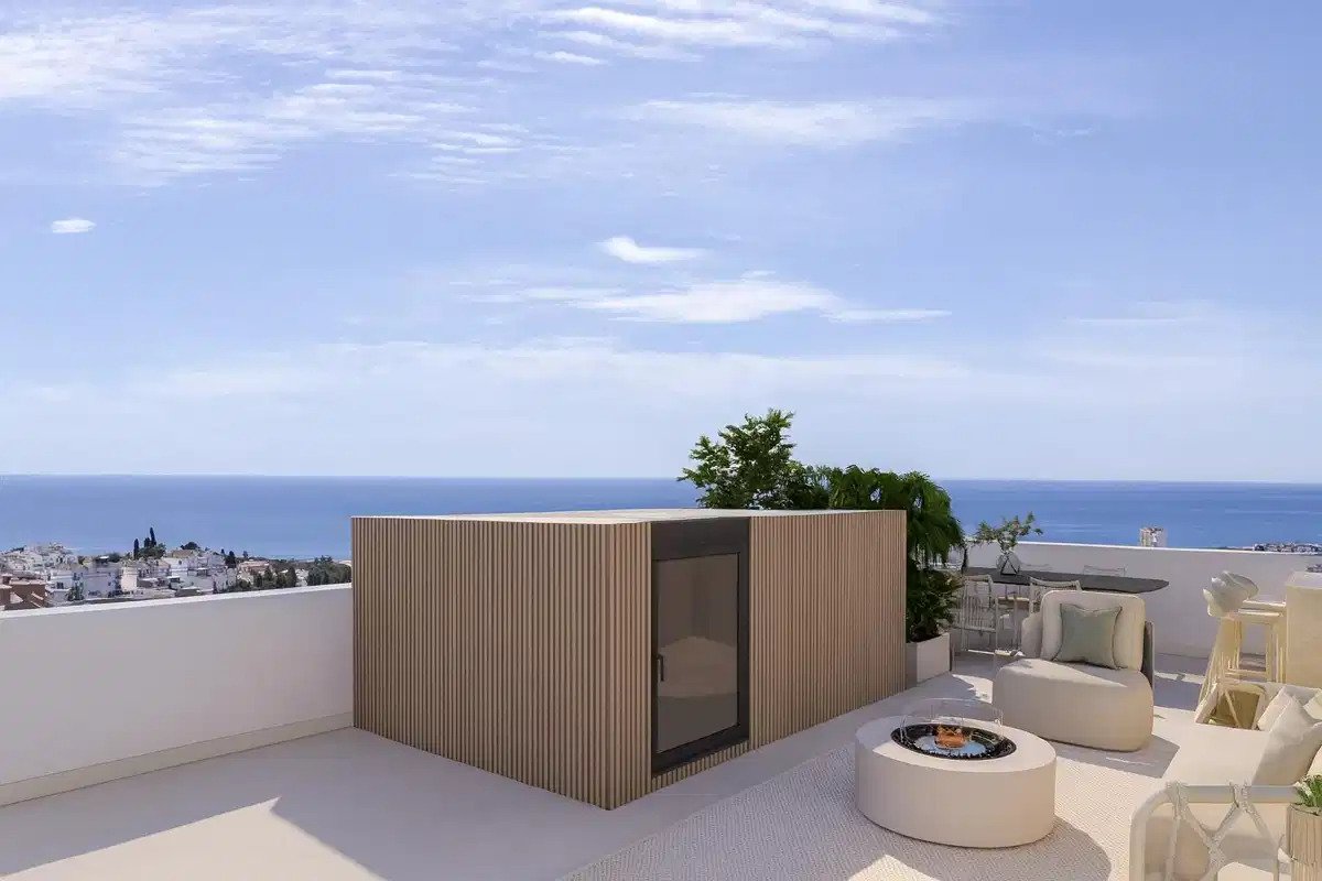 3-Bedroom, 2-Bathroom Townhouse with Panoramic Sea Views near Miraflores Golf, Calahonda