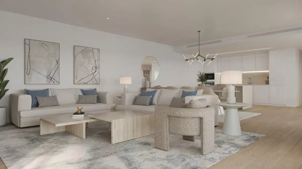 3-Bedroom, 2-Bathroom Ground Floor Apartment with Sea Views and Large Terrace in Estepona