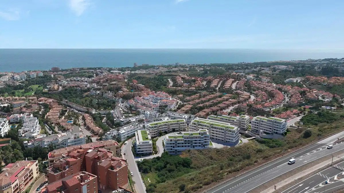 2-Bedroom, 2-Bathroom Ground Floor Apartment with Spacious Terrace in Riviera del Sol