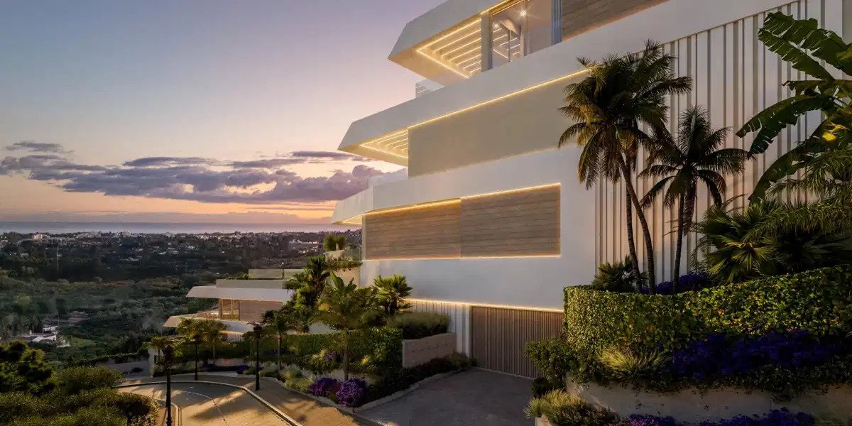 3-Bedroom, 2-Bathroom Boutique Ground Floor Apartment with Sea and Mountain Views in Benahavis