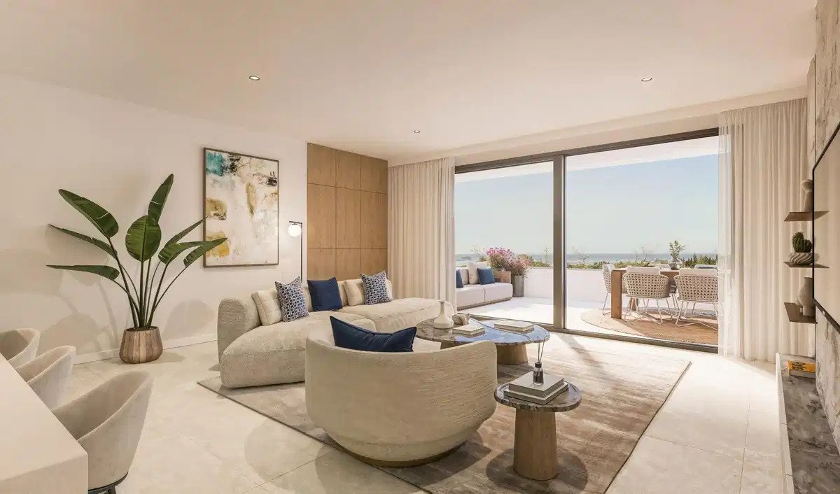 3-Bedroom, 3-Bathroom Penthouse with Sea or Mountain Views in Estepona