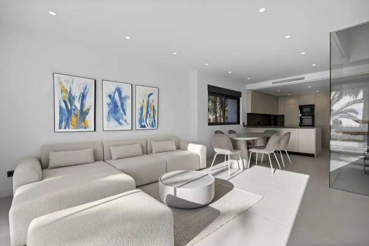 3-Bedroom, 2-Bathroom Luxury Duplex Penthouse in El Paraiso Estepona-Marbella Area