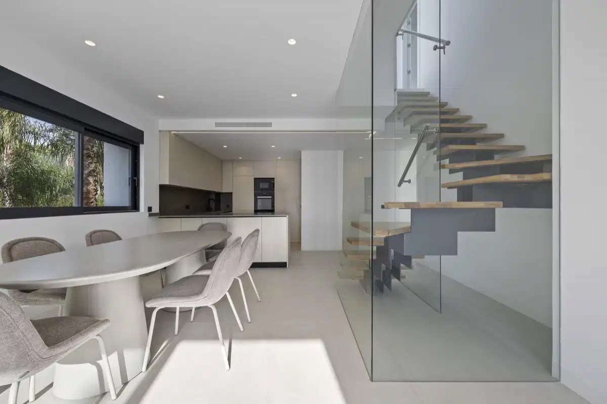 3-Bedroom, 2-Bathroom Luxury Duplex Penthouse in El Paraiso Estepona-Marbella Area