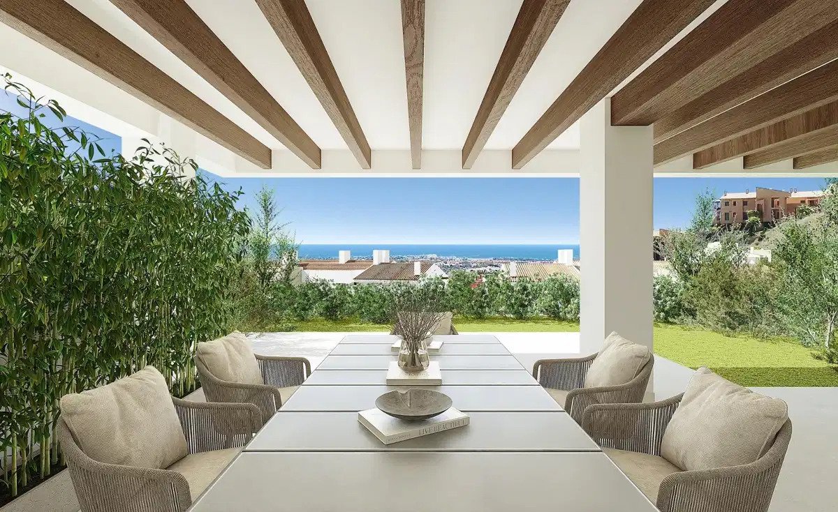 3-Bedroom, 2-Bathroom Apartment with Panoramic Golf Valley Views in Benahavís