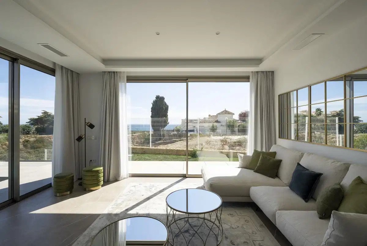 5-Bedroom, 7-Bathroom Luxury Villas with Sea and Mountain Views in Las Farolas, Mijas Costa