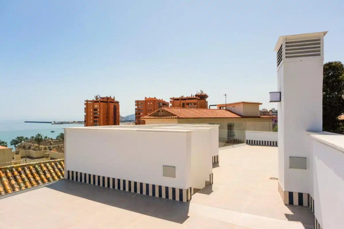 2-Bedroom, 1-Bathroom Town House with Sea Views in La Malagueta, Malaga