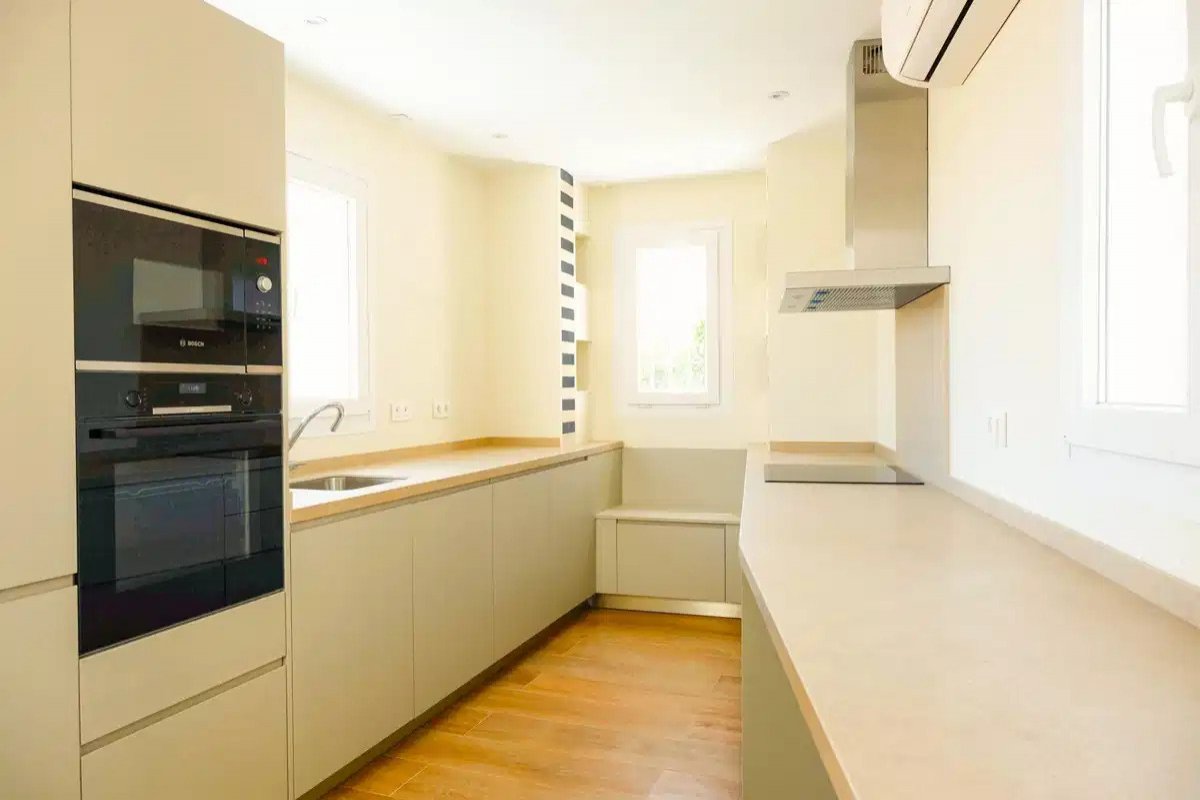 2-Bedroom, 1-Bathroom Town House with Sea Views in La Malagueta, Malaga