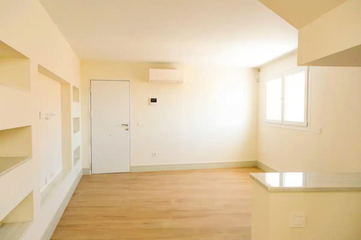 2-Bedroom, 1-Bathroom Town House with Sea Views in La Malagueta, Malaga