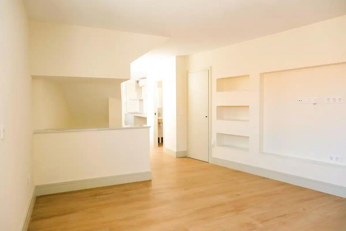 2-Bedroom, 1-Bathroom Town House with Sea Views in La Malagueta, Malaga