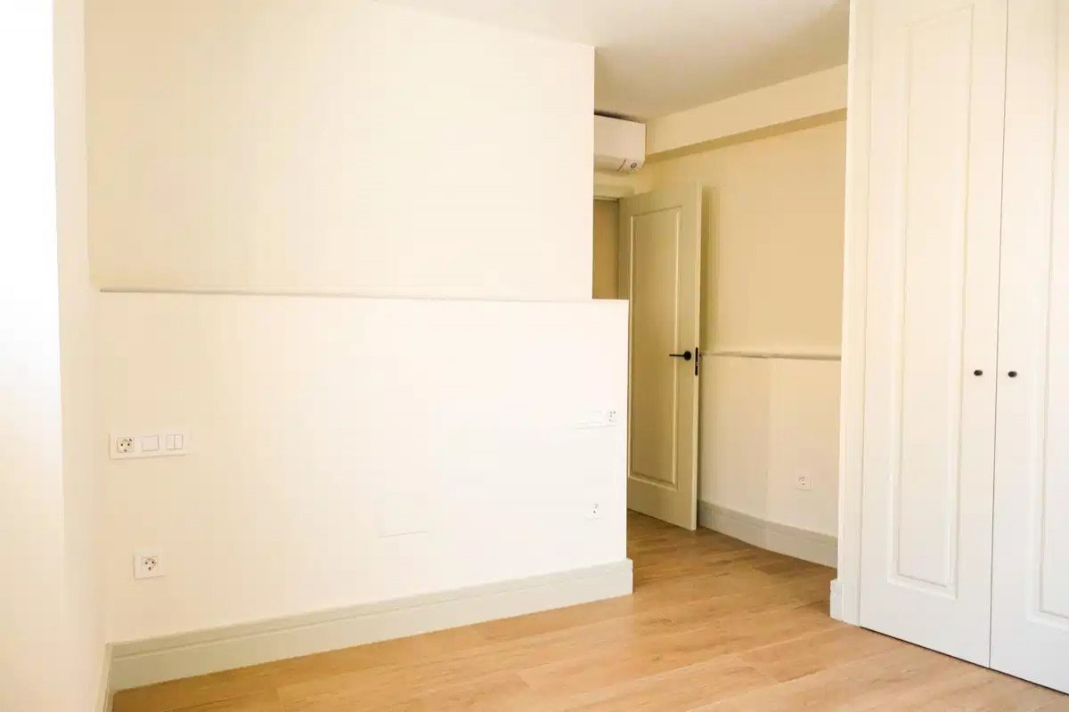2-Bedroom, 1-Bathroom Town House with Sea Views in La Malagueta, Malaga