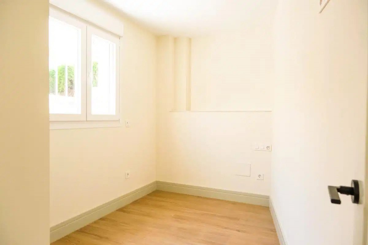 2-Bedroom, 1-Bathroom Town House with Sea Views in La Malagueta, Malaga