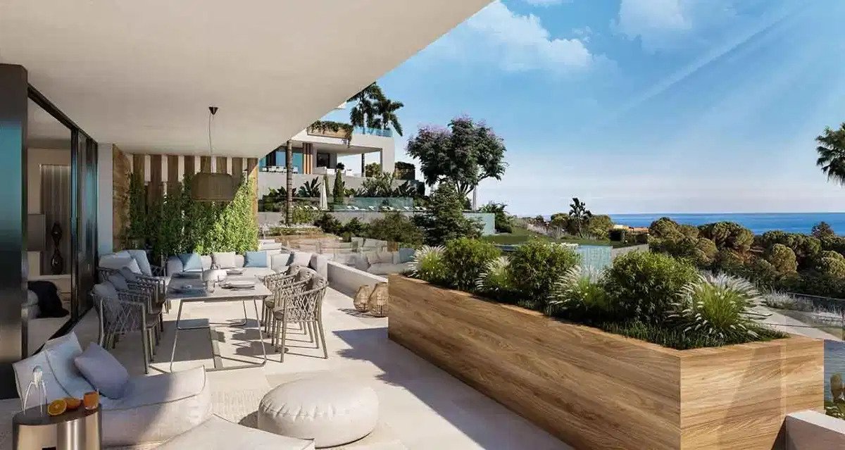 3-Bedroom, 2-Bathroom Ground Floor Apartment with Panoramic Sea Views in Marbella