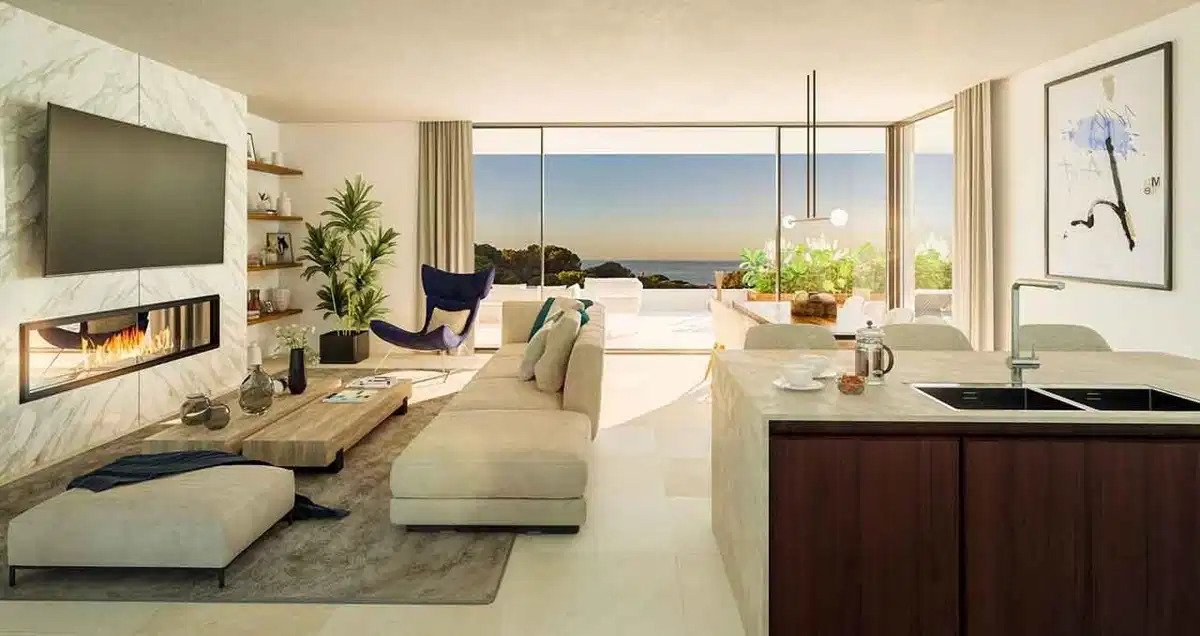 3-Bedroom, 2-Bathroom Ground Floor Apartment with Panoramic Sea Views in Marbella