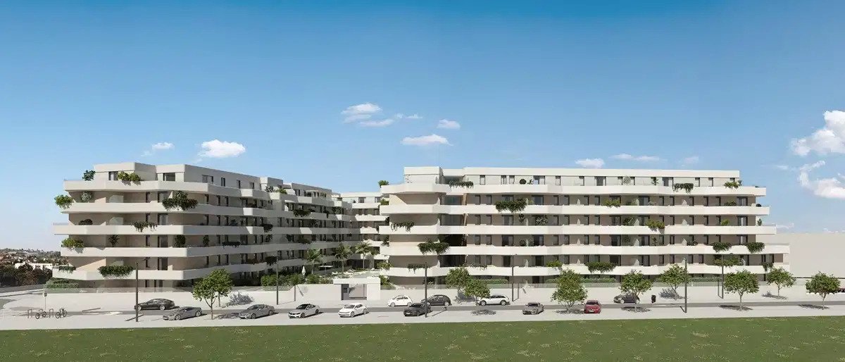 2-Bedroom, 2-Bathroom Ground Floor Apartment with Resort-Style Amenities in Las Lagunas de Mijas