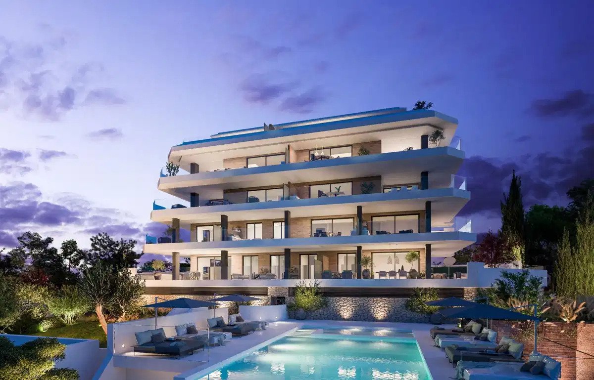 3-Bedroom, 2-Bathroom Ground Floor Garden Villa with Private Pool and Sea Views in Reserva del Higuerón