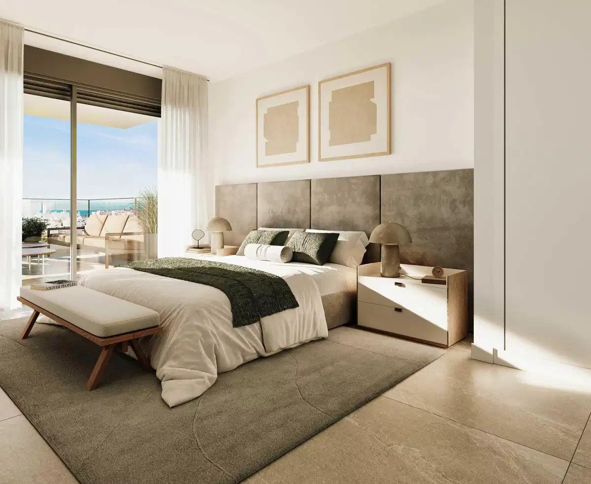 2-Bedroom, 2-Bathroom Penthouse with Sea Views and Luxury Amenities in Estepona