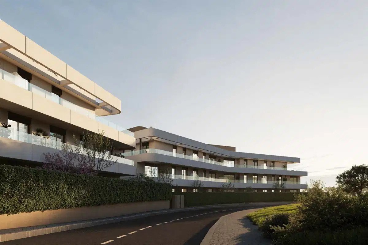 2-Bedroom, 2-Bathroom Modern Apartment with Golf Views in Estepona Golf