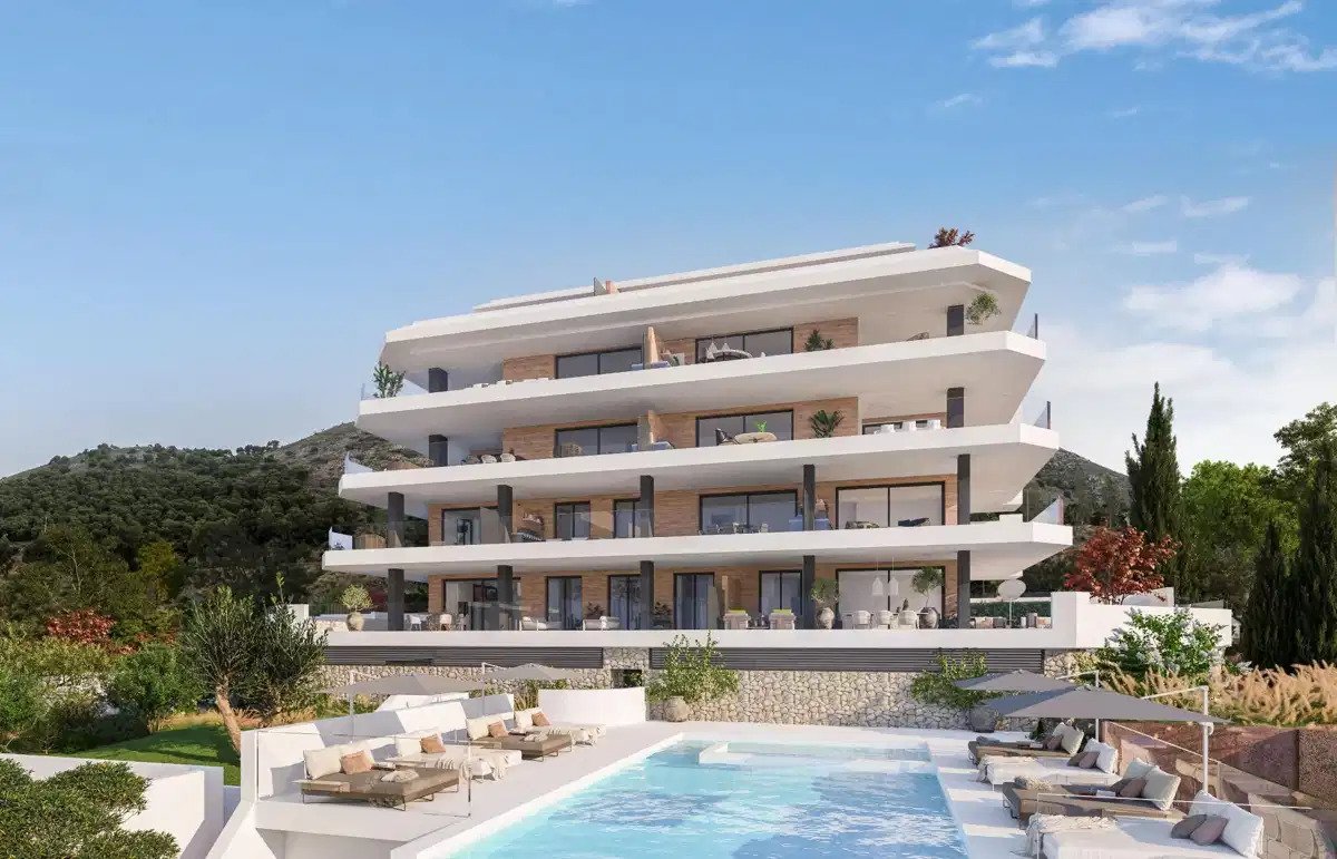 3-Bedroom, 2-Bathroom Penthouse with Panoramic Sea Views in Reserva del Higuerón