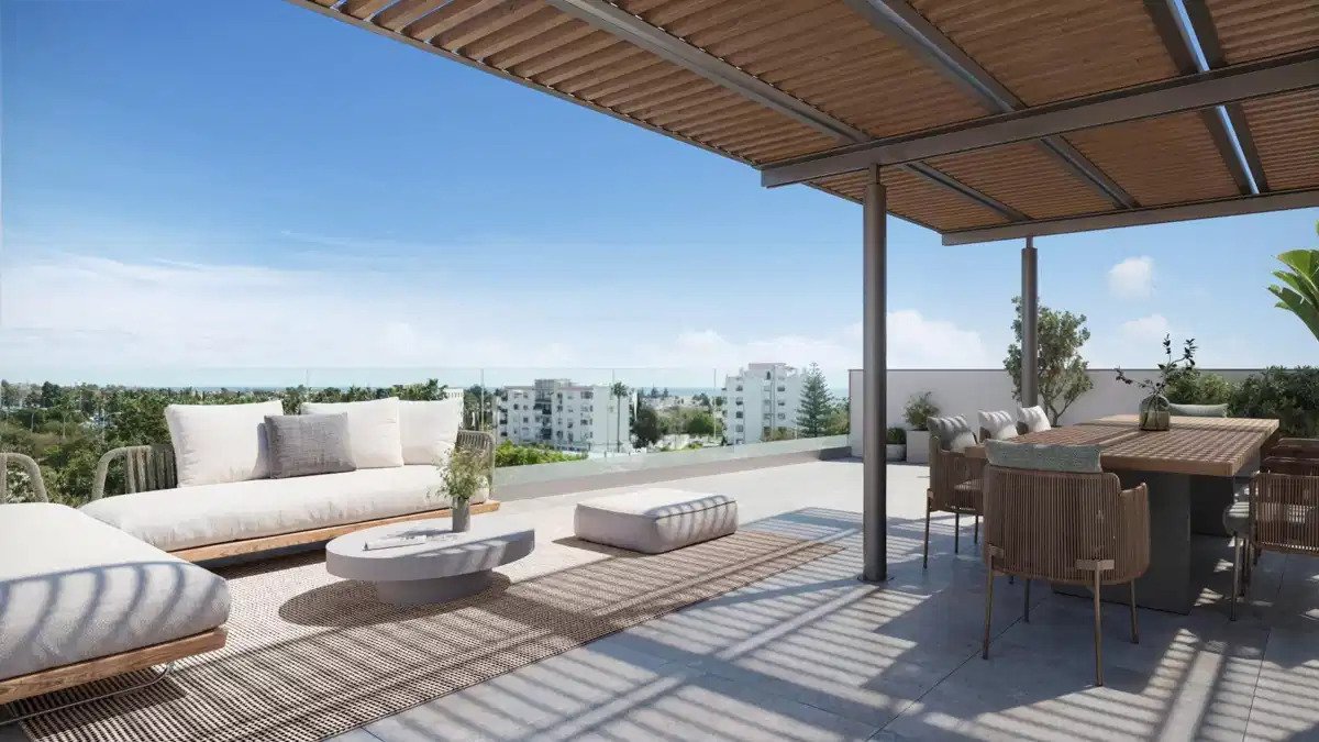 2-Bedroom, 2-Bathroom Apartment with Rooftop Pool and Gym in San Pedro de Alcántara