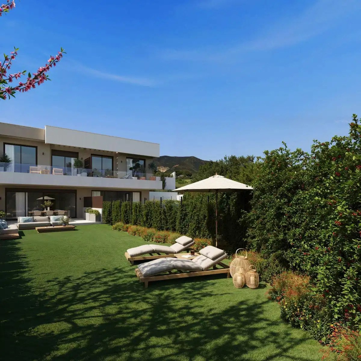 3-Bedroom, 2-Bathroom Luxury Townhouse with Sea Views in El Higueron, Fuengirola