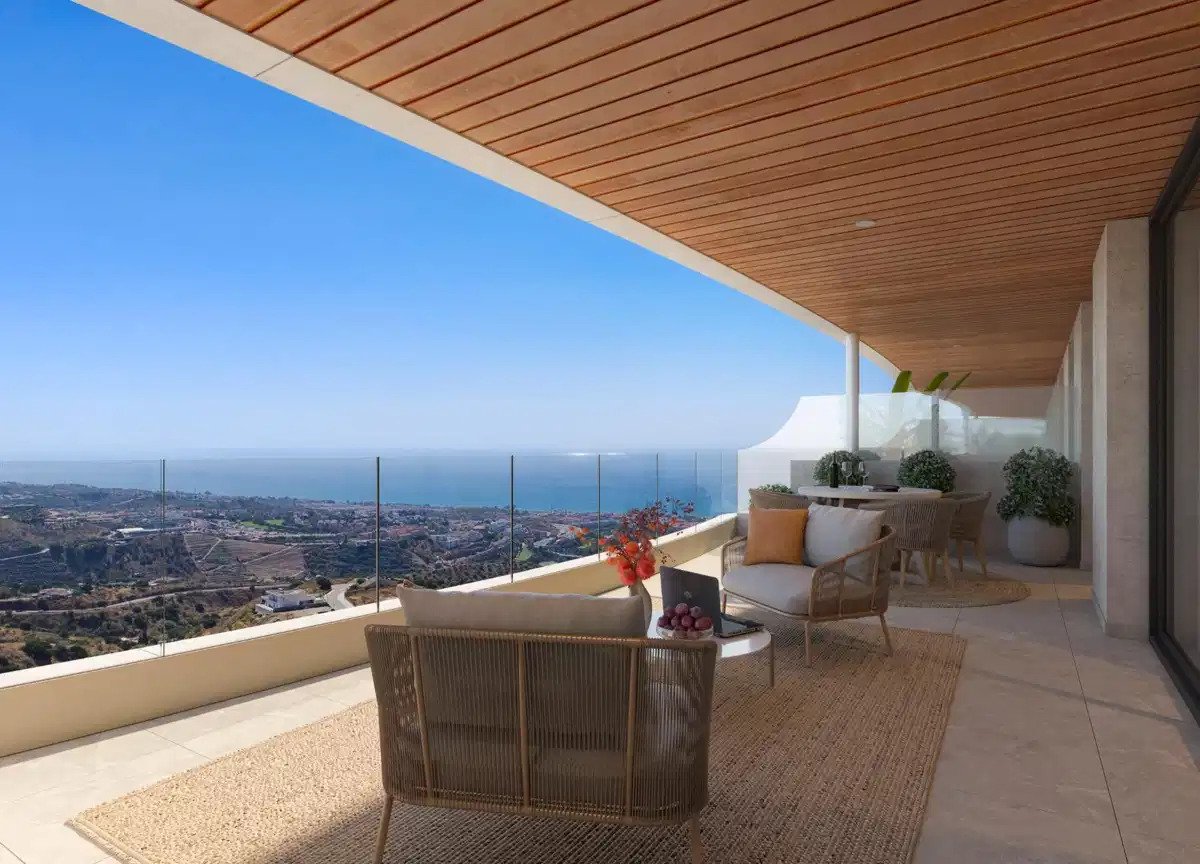 2-Bedroom, 2-Bathroom Penthouse with Sea Views and Large Terrace in Rincon de la Victoria