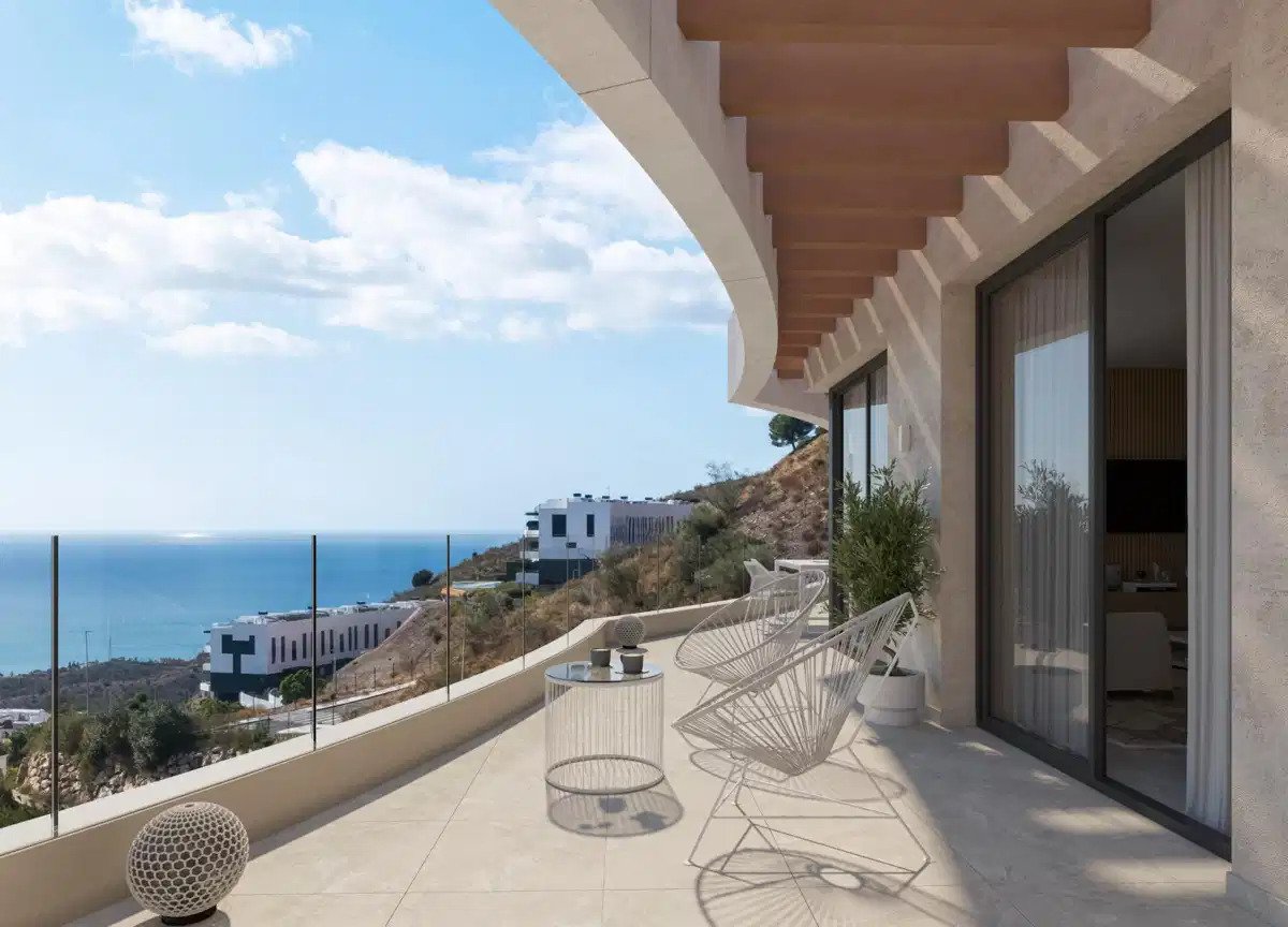 2-Bedroom, 2-Bathroom Penthouse with Sea Views and Large Terrace in Rincon de la Victoria