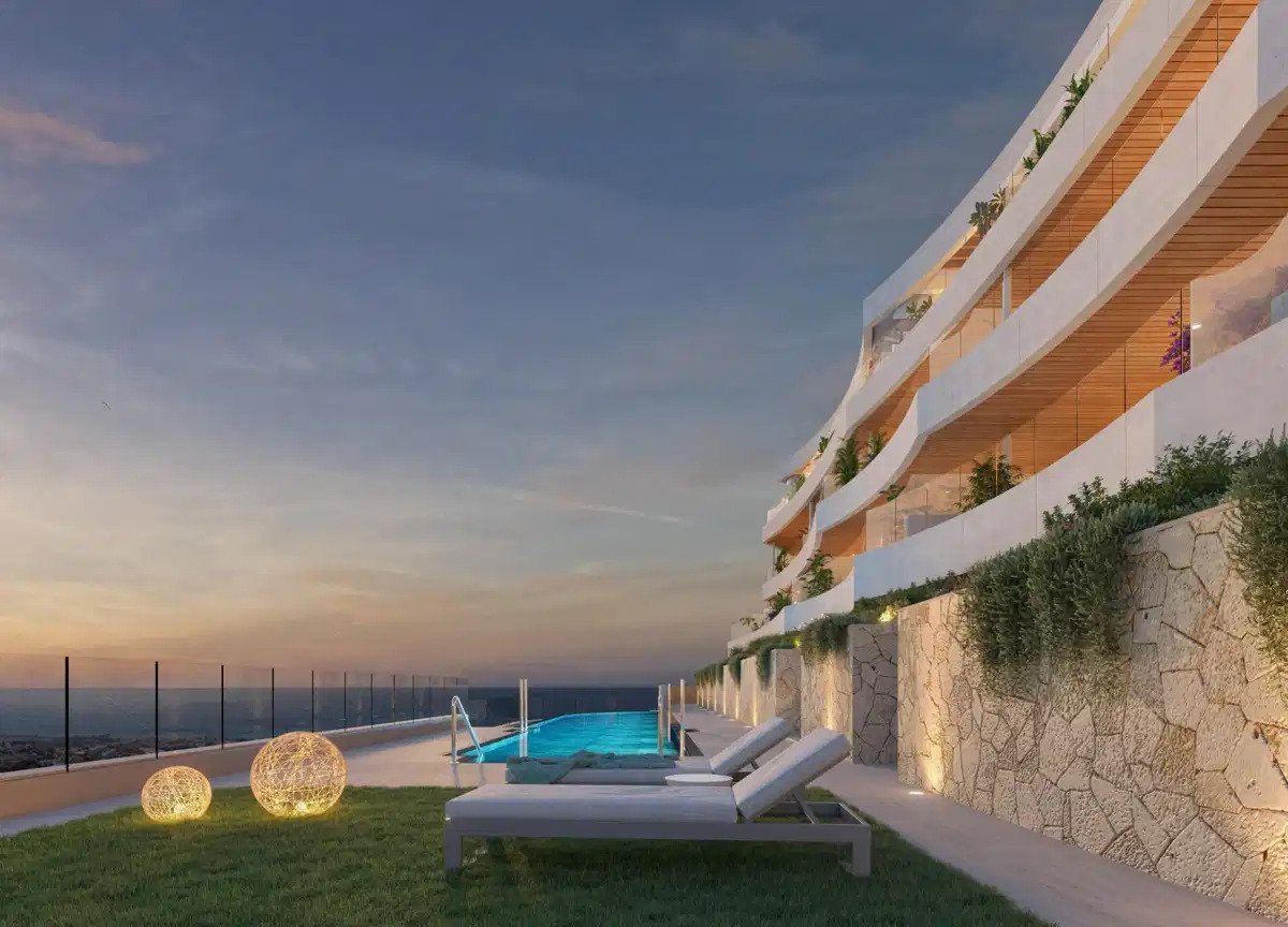 2-Bedroom, 2-Bathroom Penthouse with Sea Views and Large Terrace in Rincon de la Victoria