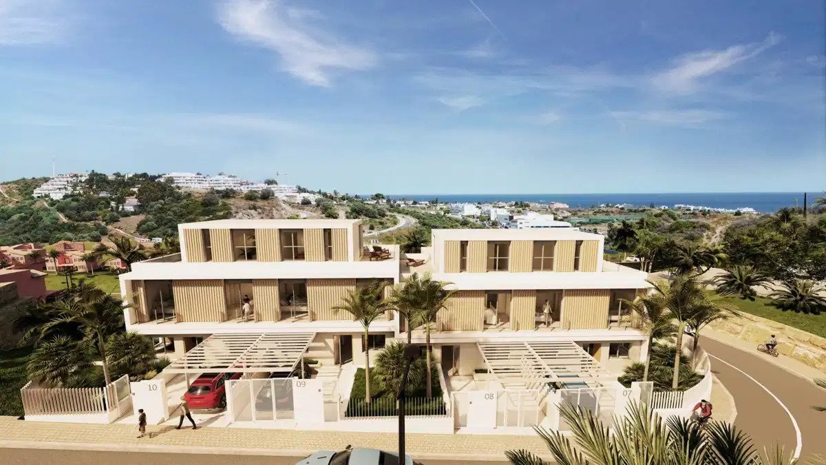 4-Bedroom, 3-Bathroom Semi-Detached Villas with Sea, Golf, and Mountain Views in Estepona