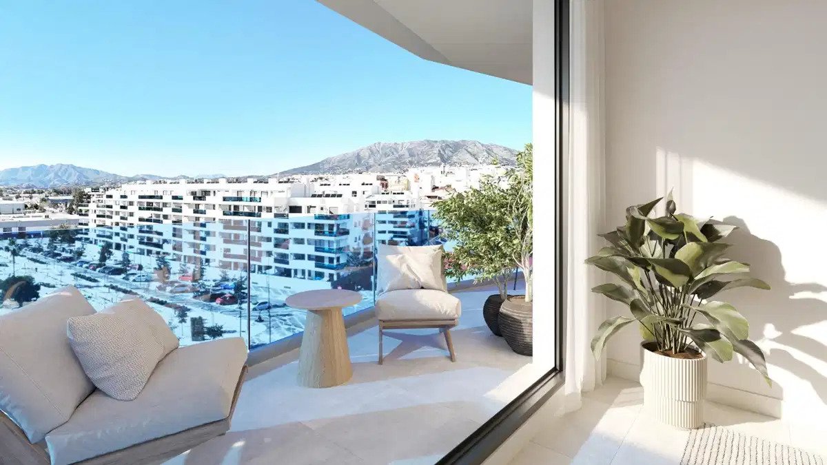 1-Bedroom, 1-Bathroom Modern Apartment in Las Lagunas, Mijas Costa