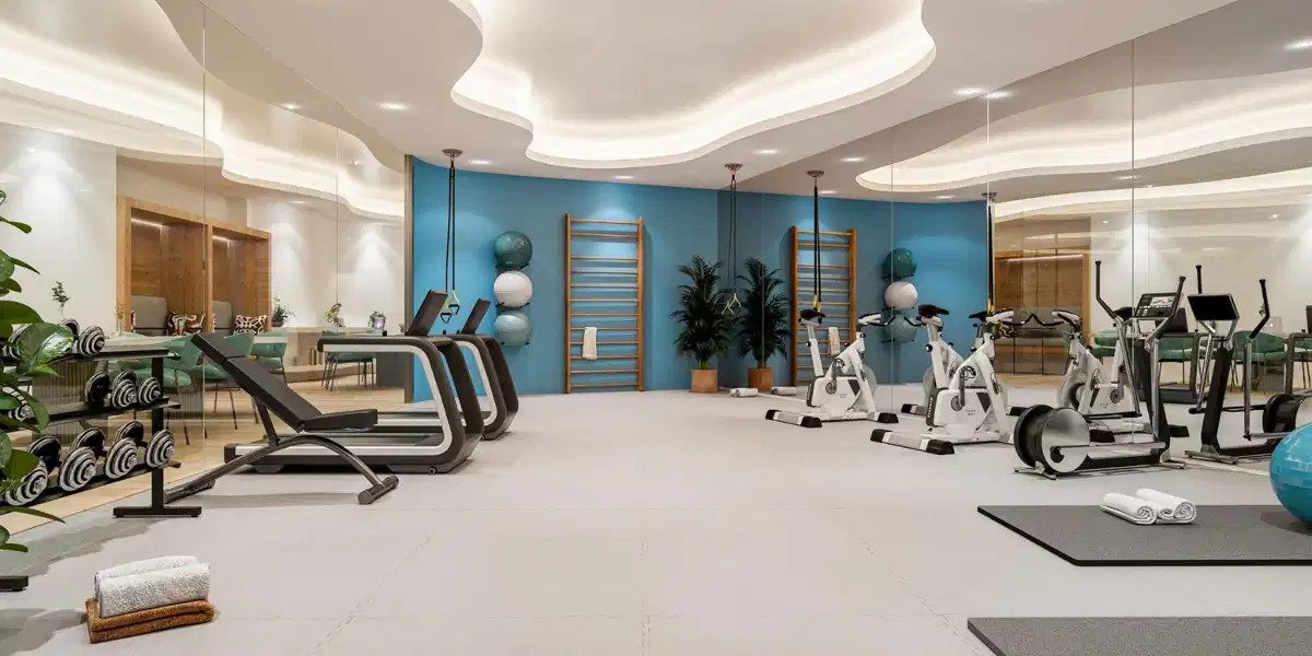 3-Bedroom, 3-Bathroom Ground Floor Apartment in Luxury Marbella Urbanisation with Golf Views