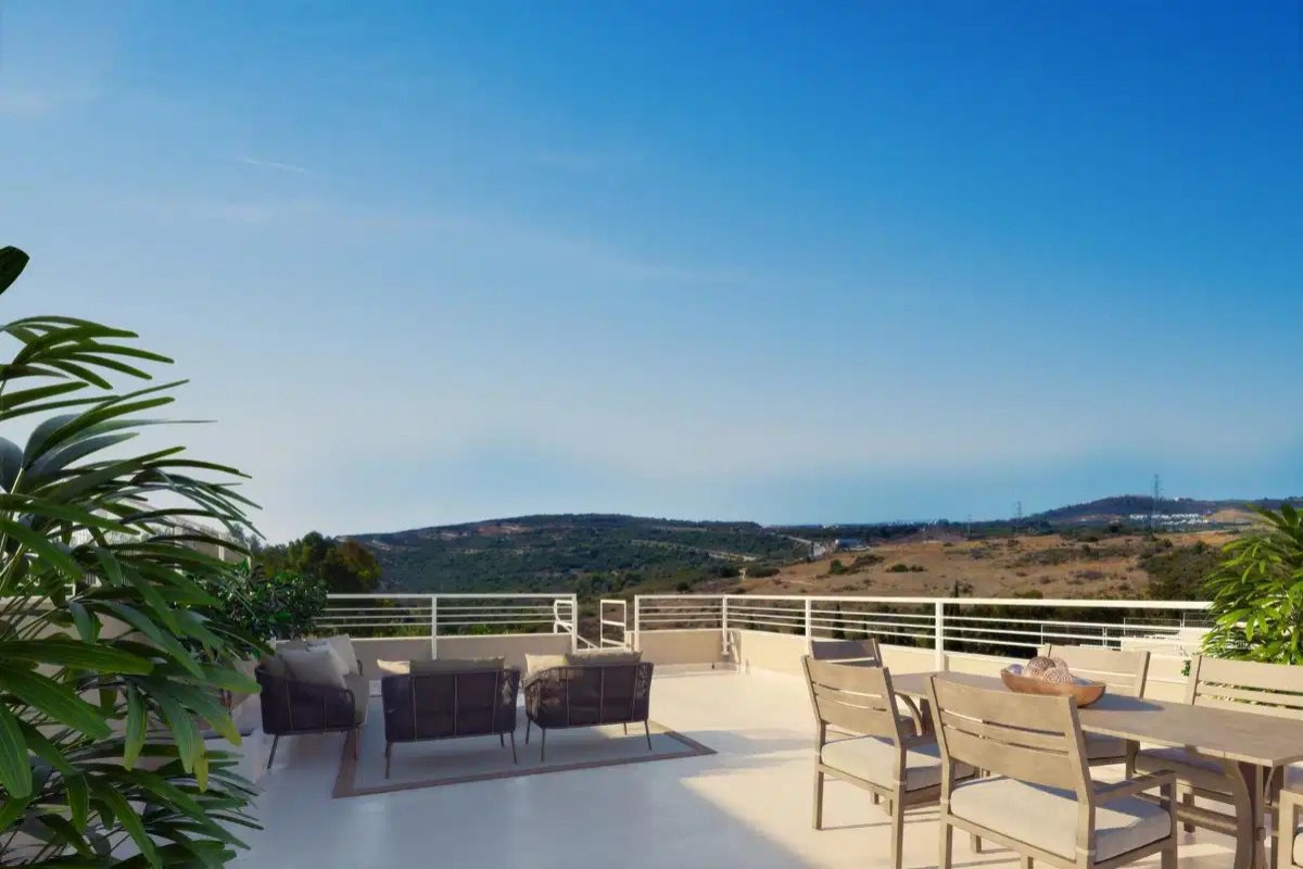 2-Bedroom, 2-Bathroom Apartment with Panoramic Golf and Sea Views in Estepona Golf