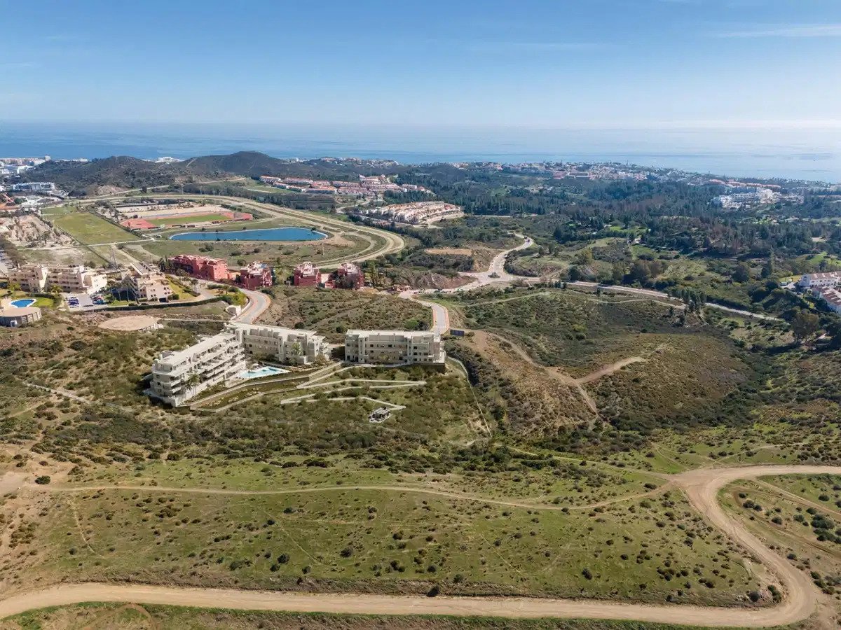 2-Bedroom, 2-Bathroom Apartment with Panoramic Sea and Mountain Views in Mijas
