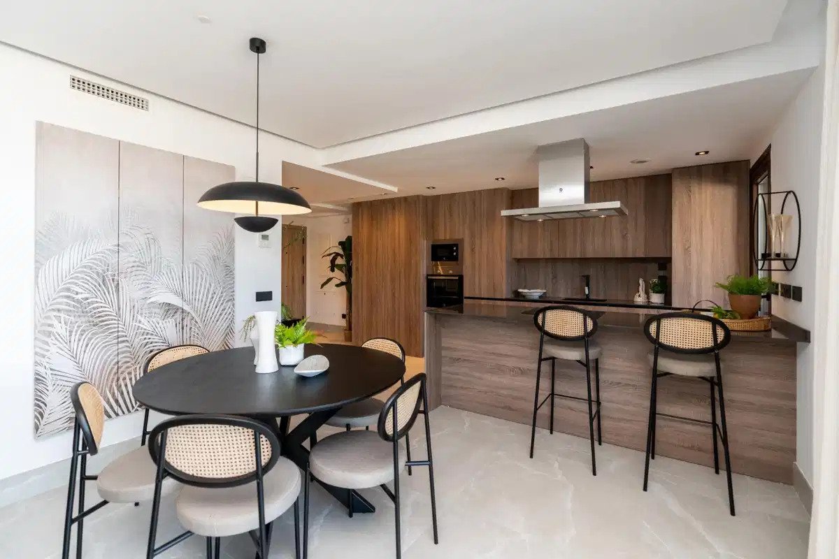 3-Bedroom, 2-Bathroom Penthouse with Panoramic Views in Istán near Marbella