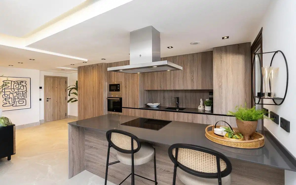 3-Bedroom, 2-Bathroom Penthouse with Panoramic Views in Istán near Marbella