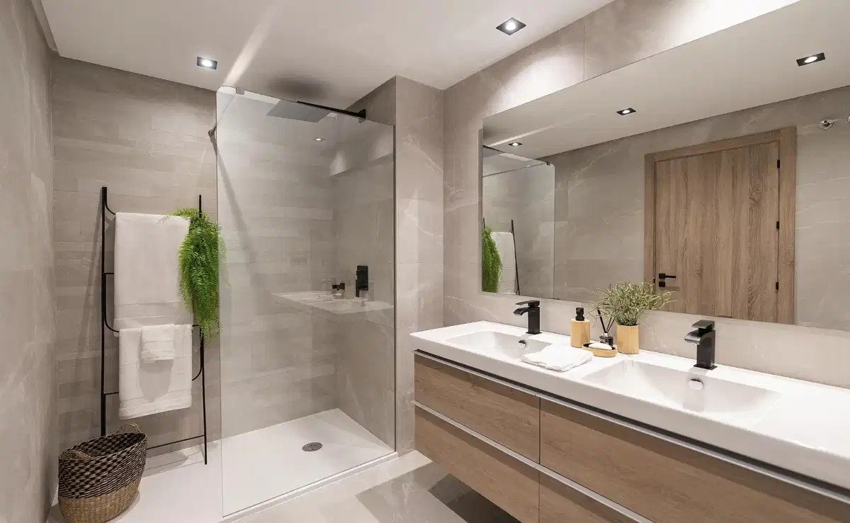 3-Bedroom, 2-Bathroom Penthouse with Panoramic Views in Istán near Marbella